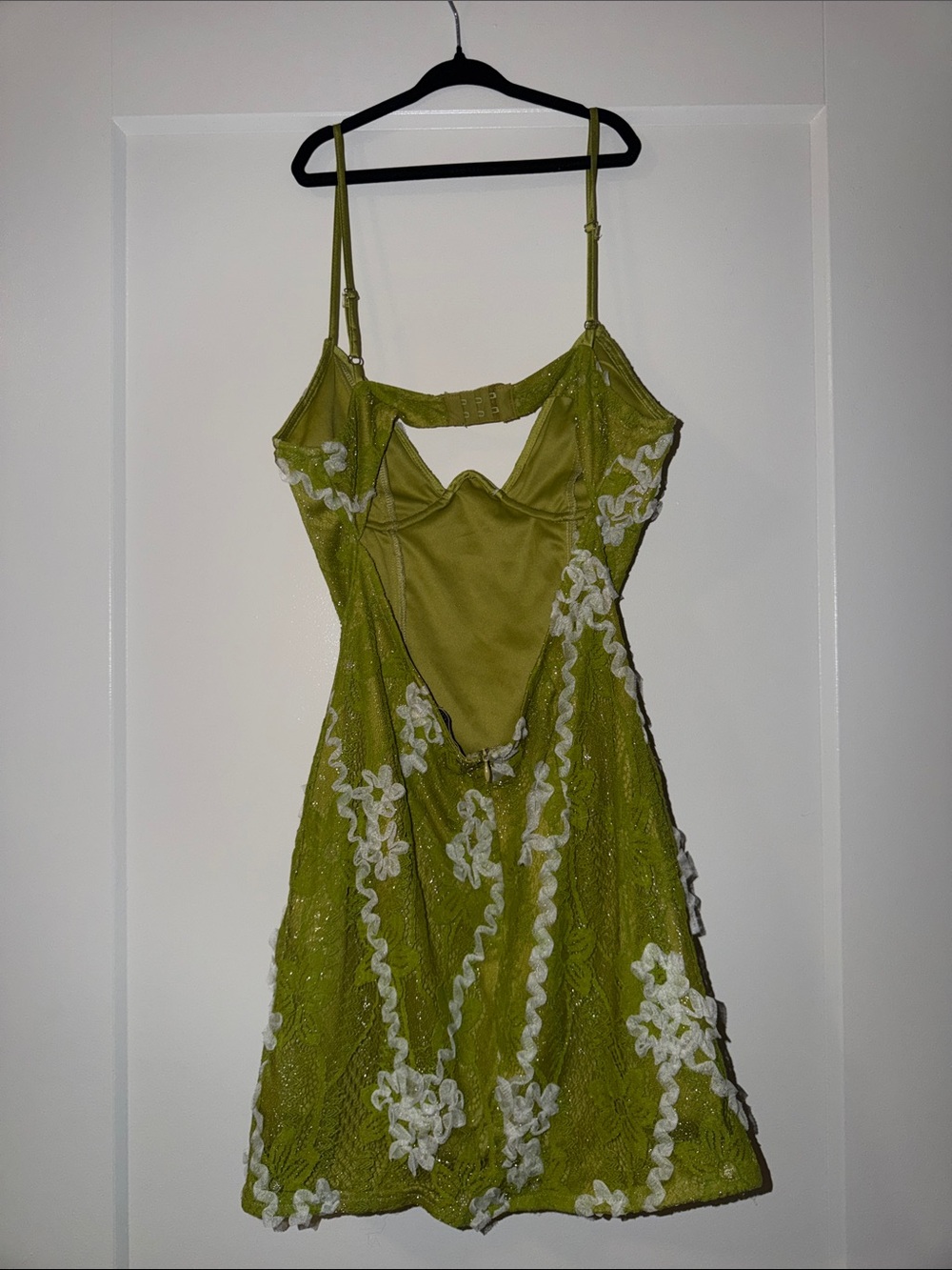 Green Lace Slip Dress with White Floral Appliqué - Picture 2 of 2